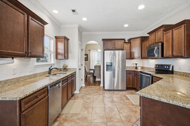 1026 Pinnacle Hills Dr, Murfreesboro, TN 37128