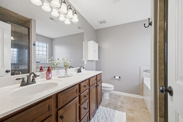 1026 Pinnacle Hills Dr, Murfreesboro, TN 37128