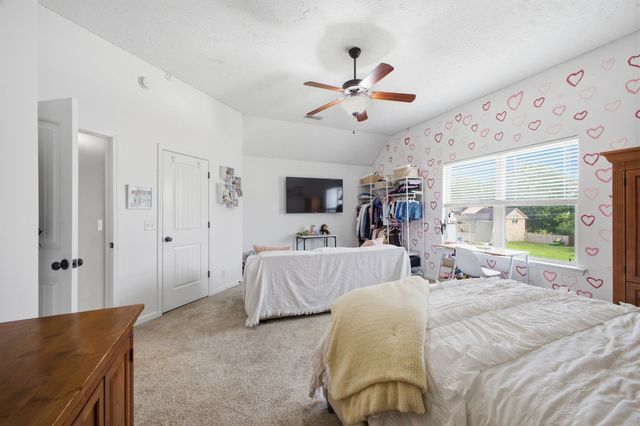 1026 Pinnacle Hills Dr, Murfreesboro, TN 37128