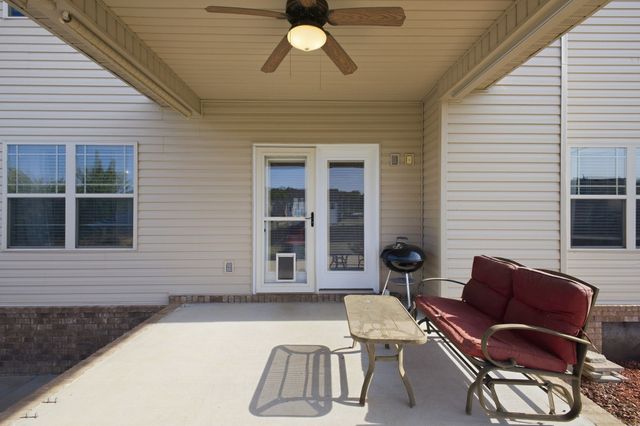 1026 Pinnacle Hills Dr, Murfreesboro, TN 37128