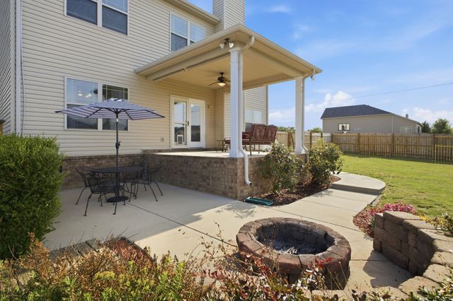 1026 Pinnacle Hills Dr, Murfreesboro, TN 37128