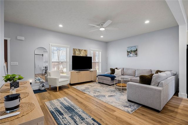 11 Berry Grove Lane West, Clarkson, NY 14420