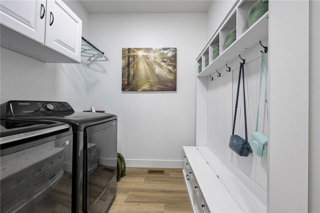 11 Berry Grove Lane West, Clarkson, NY 14420