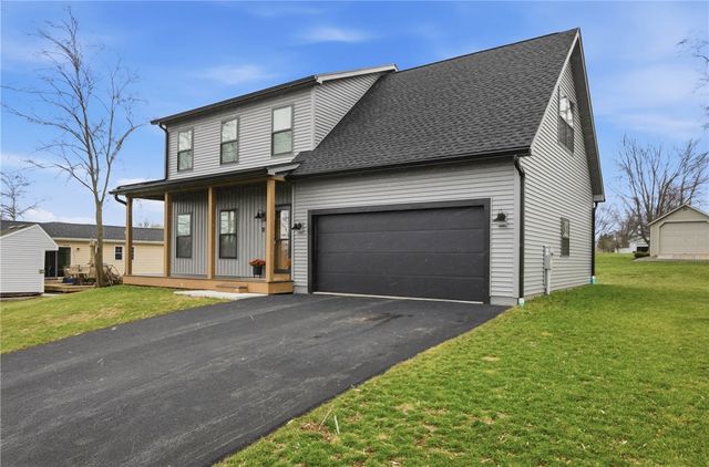 11 Berry Grove Lane West, Clarkson, NY 14420