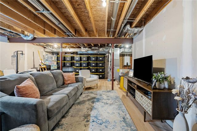 11 Berry Grove Lane West, Clarkson, NY 14420