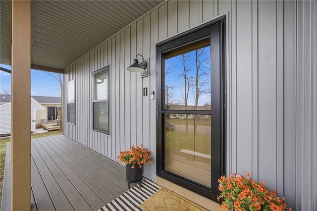 11 Berry Grove Lane West, Clarkson, NY 14420