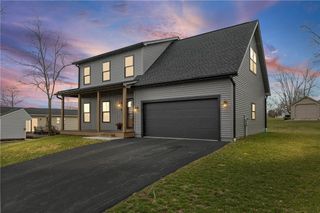 11 Berry Grove Lane West, Clarkson, NY 14420