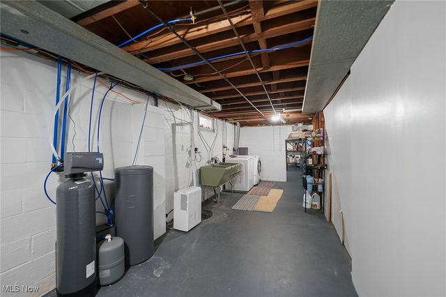 7647 Connelly Road, Masury, OH 44438