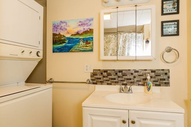 206 Union Street, Leominster, MA 01453