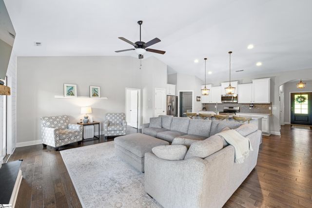 111 Jones Kelley Road, Travelers Rest, SC 29690