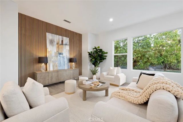 5704 Lyon Court, Calabasas, CA 91302