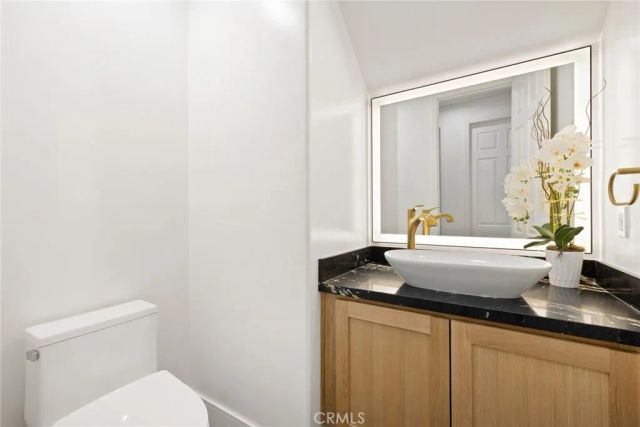 5704 Lyon Court, Calabasas, CA 91302