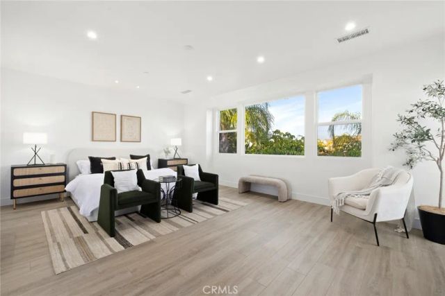 5704 Lyon Court, Calabasas, CA 91302