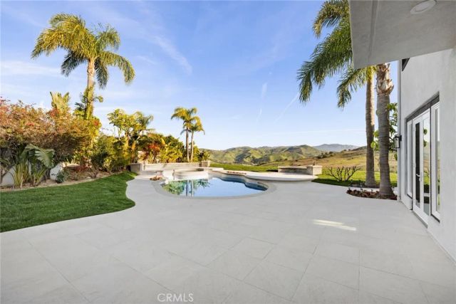 5704 Lyon Court, Calabasas, CA 91302