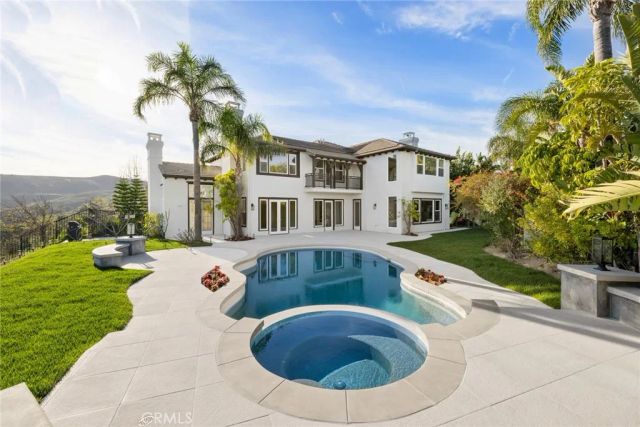 5704 Lyon Court, Calabasas, CA 91302