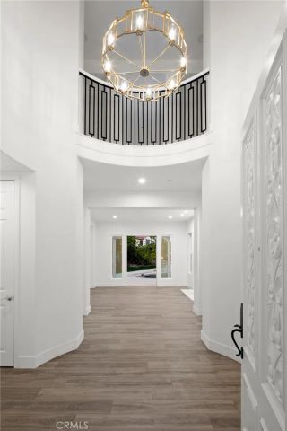 5704 Lyon Court, Calabasas, CA 91302