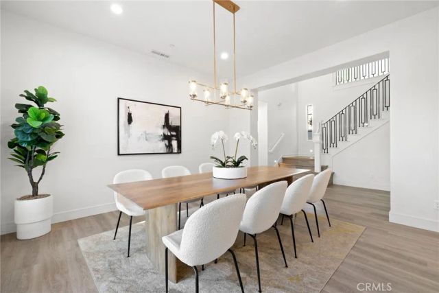 5704 Lyon Court, Calabasas, CA 91302