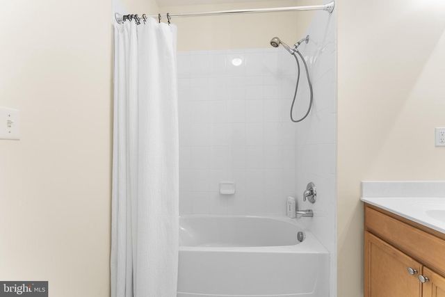 234 BREEDERS CUP DR, Cherry Hill, NJ 08002