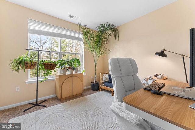 234 BREEDERS CUP DR, Cherry Hill, NJ 08002