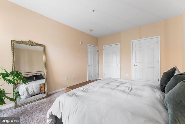 234 BREEDERS CUP DR, Cherry Hill, NJ 08002