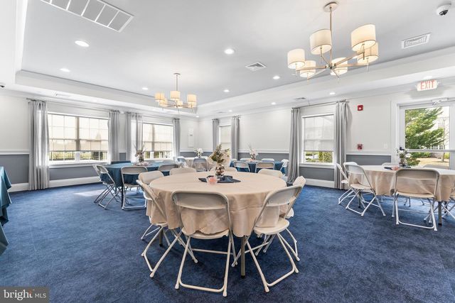 234 BREEDERS CUP DR, Cherry Hill, NJ 08002