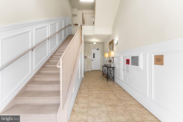 234 BREEDERS CUP DR, Cherry Hill, NJ 08002