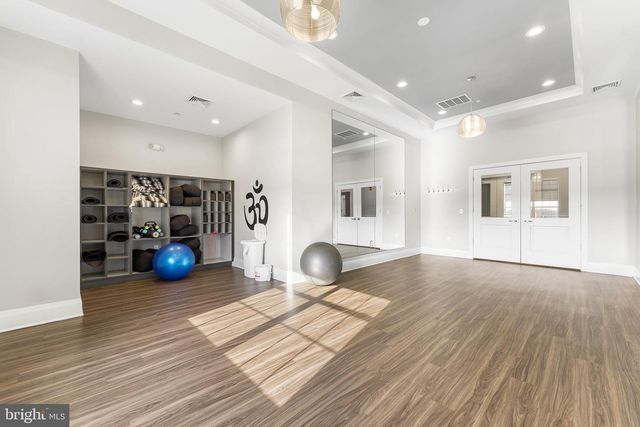 234 BREEDERS CUP DR, Cherry Hill, NJ 08002