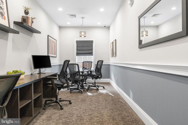 234 BREEDERS CUP DR, Cherry Hill, NJ 08002