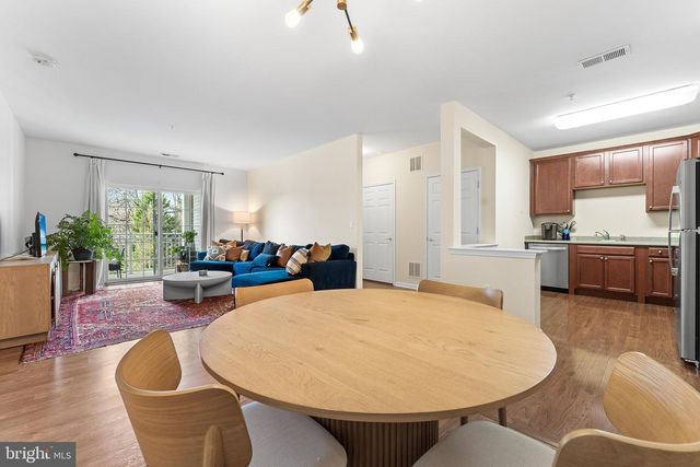 234 BREEDERS CUP DR, Cherry Hill, NJ 08002