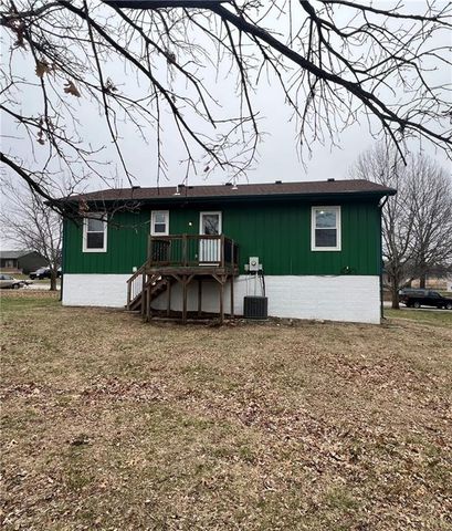 606 Younger Drive, Harrisonville, MO 64701