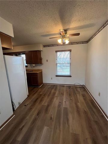 606 Younger Drive, Harrisonville, MO 64701