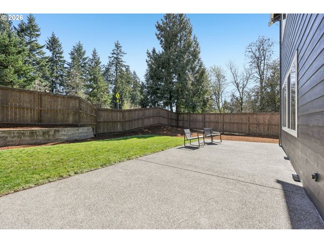 2751 DAHLIA Dr, West Linn, OR 97068