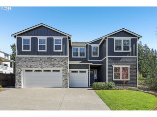 2751 DAHLIA Dr, West Linn, OR 97068