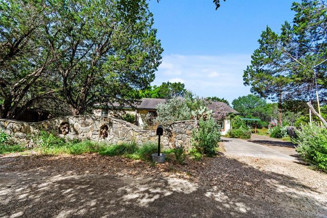 6 El Sol ST, Wimberley, TX 78676