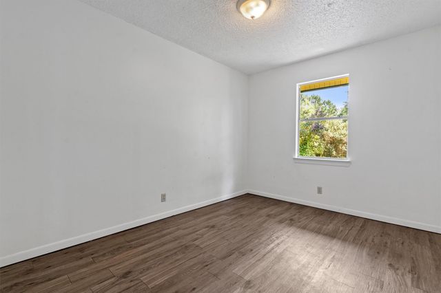 6 El Sol ST, Wimberley, TX 78676
