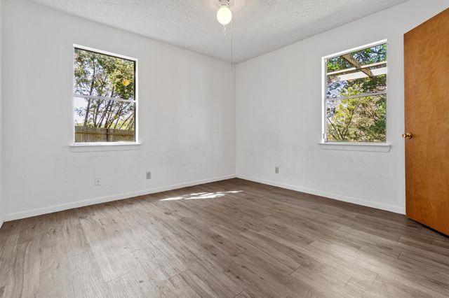 6 El Sol ST, Wimberley, TX 78676