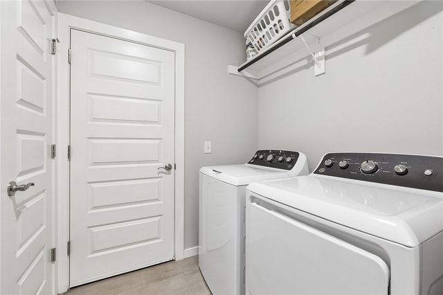 681 Brandon Michael Street, Prairie Grove, AR 72753