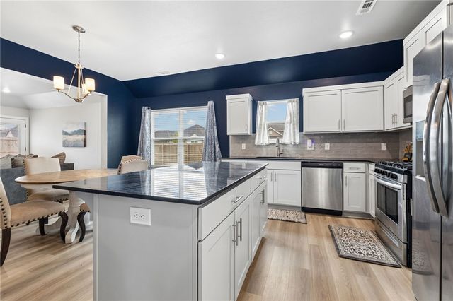 681 Brandon Michael Street, Prairie Grove, AR 72753