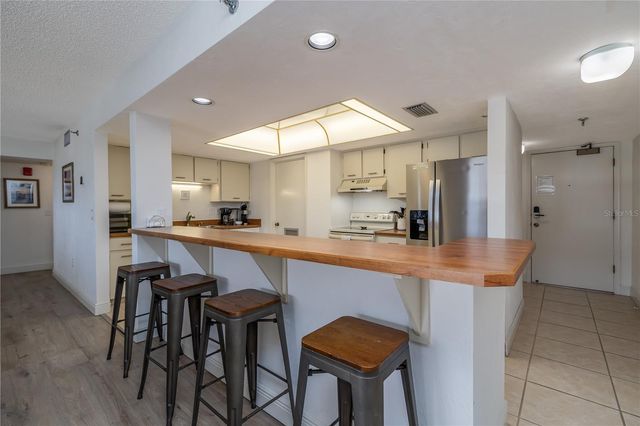 1513 OCEAN SHORE BOULEVARD 2C, Ormond Beach, FL 32176