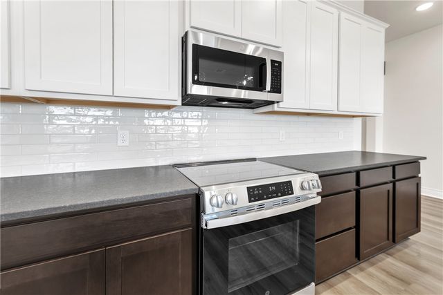 4084 Crestmont Drive, College Station, TX 77845