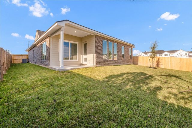 4084 Crestmont Drive, College Station, TX 77845