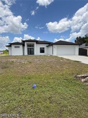 3820 7th ST SW, Lehigh Acres, FL 33976