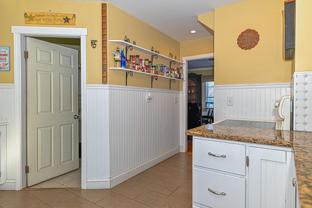 49 Washington Street, Rochester, NH 03867