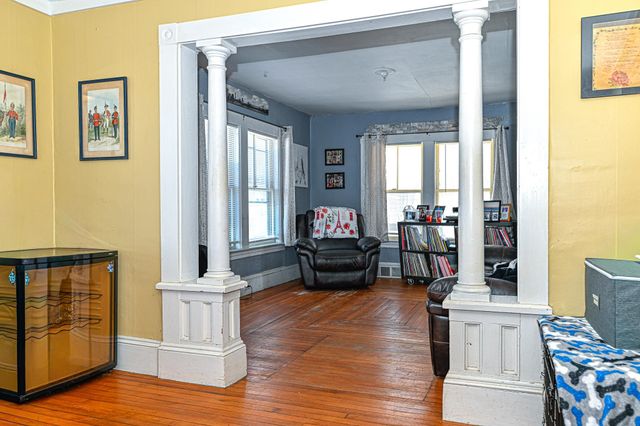 49 Washington Street, Rochester, NH 03867