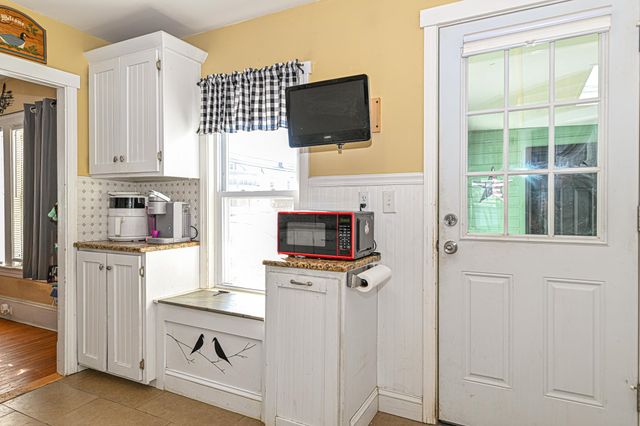 49 Washington Street, Rochester, NH 03867