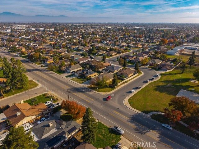 3817 Harris Rd, Bakersfield, CA 93313