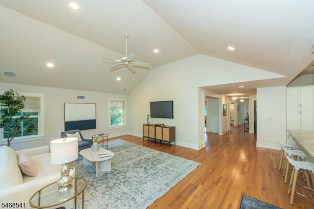 136 Montclair Ave, Montclair Twp., NJ 07042