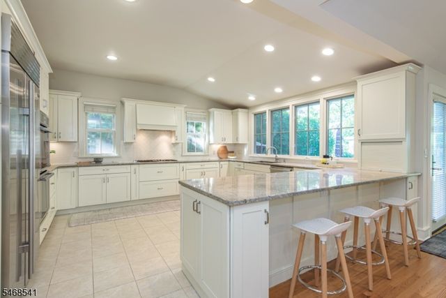 136 Montclair Ave, Montclair Twp., NJ 07042