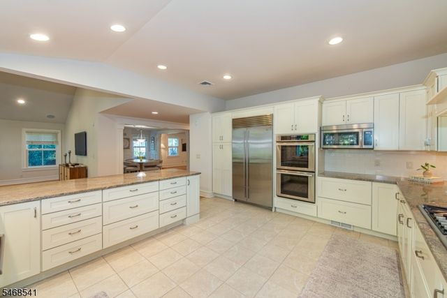 136 Montclair Ave, Montclair Twp., NJ 07042