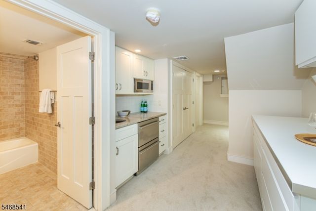 136 Montclair Ave, Montclair Twp., NJ 07042